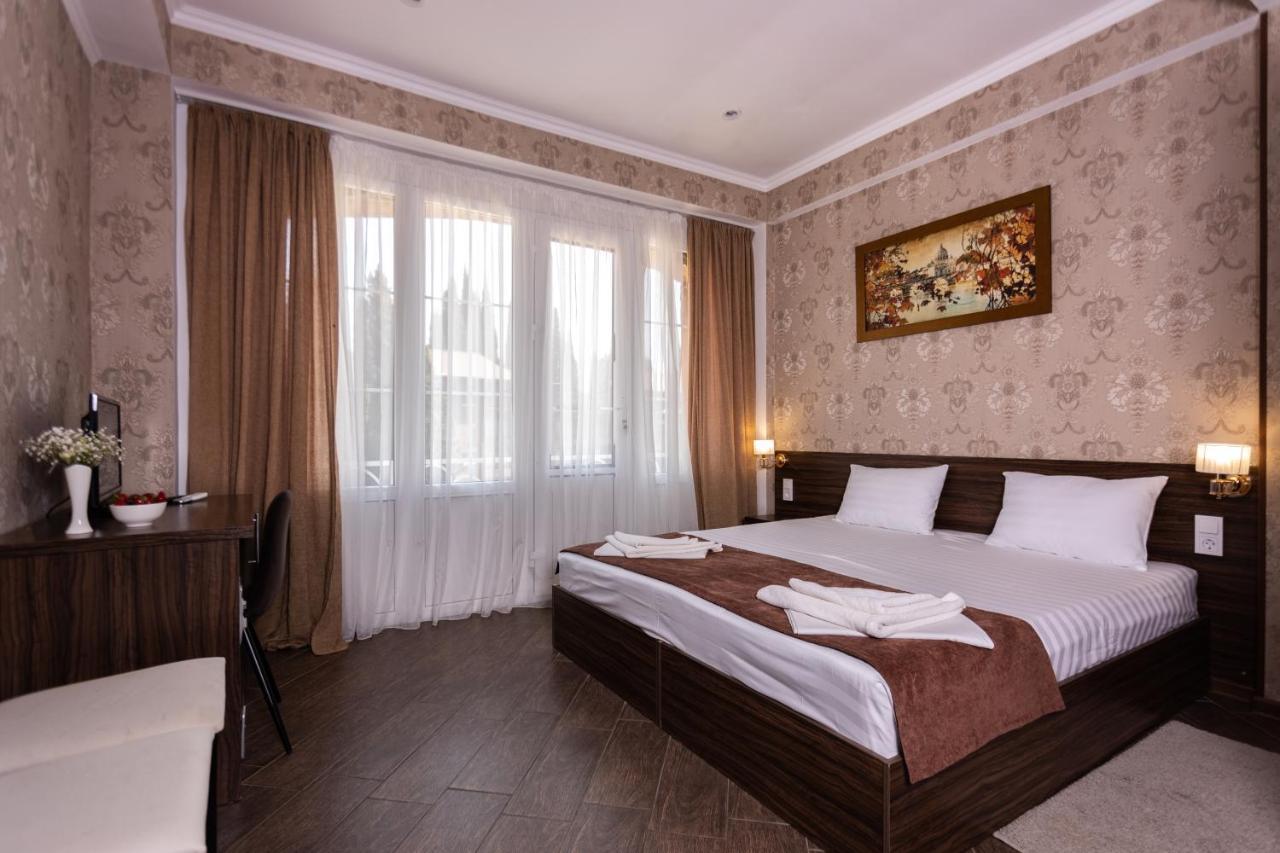 Hotel Nikopoli On Vodopadnaya 21А New Athos ภายนอก รูปภาพ
