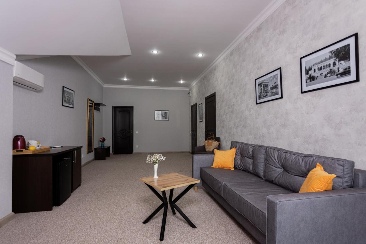 Hotel Nikopoli On Vodopadnaya 21А New Athos ภายนอก รูปภาพ
