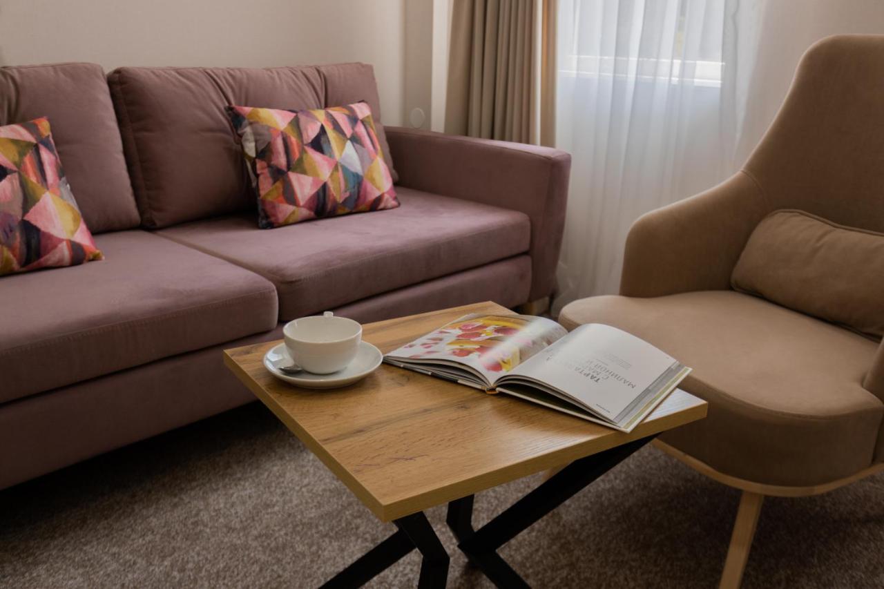 Hotel Nikopoli On Vodopadnaya 21А New Athos ภายนอก รูปภาพ