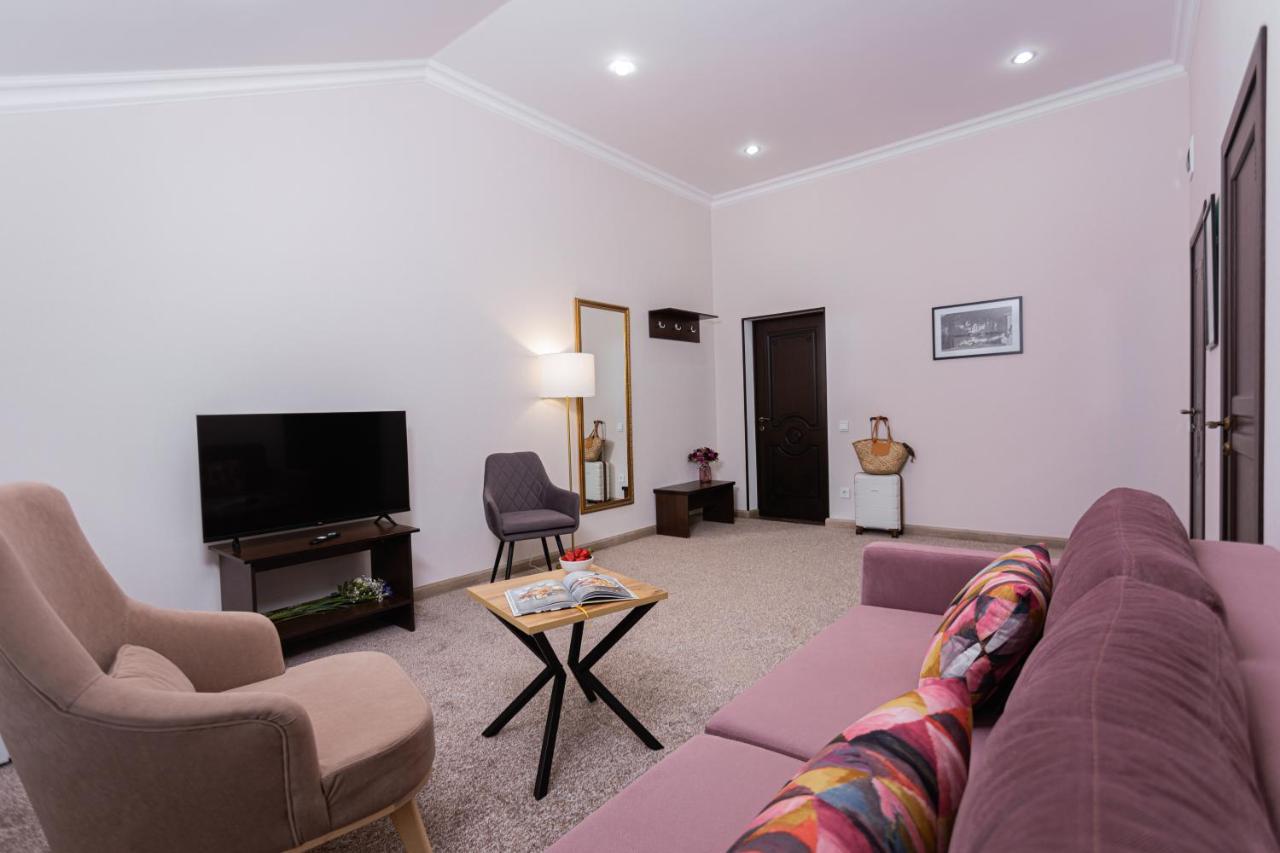 Hotel Nikopoli On Vodopadnaya 21А New Athos ภายนอก รูปภาพ