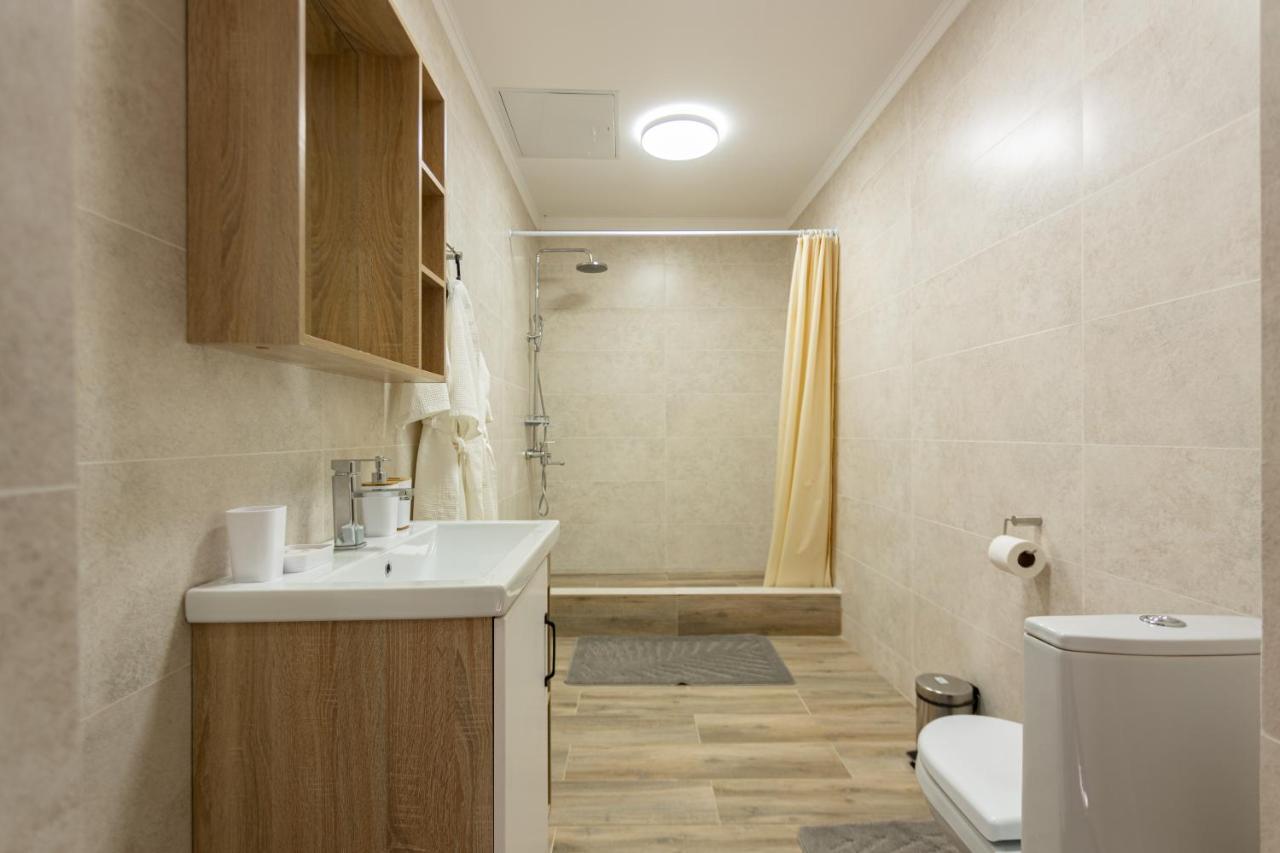 Hotel Nikopoli On Vodopadnaya 21А New Athos ภายนอก รูปภาพ