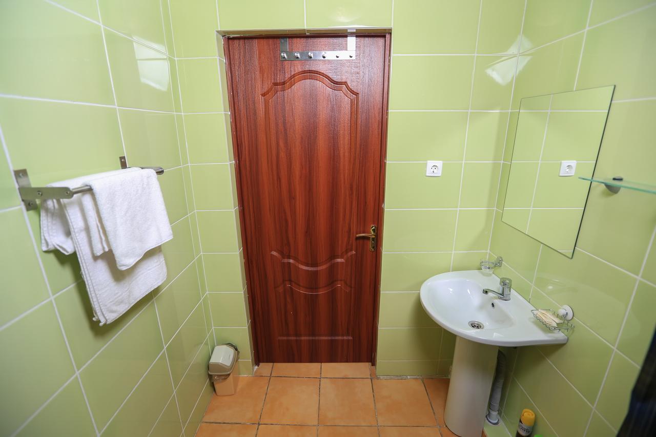 Hotel Nikopoli On Vodopadnaya 21А New Athos ภายนอก รูปภาพ